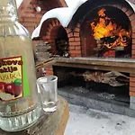 Forest Escape * Pale