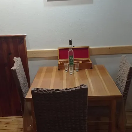 Деревянный коттедж Forest Escape