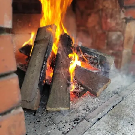 Forest Escape Деревянный коттедж Пале