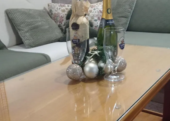 Forest Escape * Pale